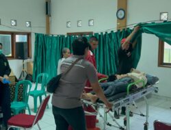 Kasidokkes Bersama Keslap Polres Bogor Lakukan Penanggulangan Bencana Alam Desa Bojong Kulur