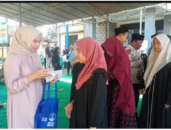 Pemdes Nagrak Santuni Yatim dan Dhuafa di Hari Asyuro