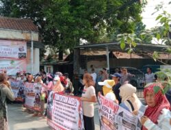 Warga Rawa Panjang Turun Jalan: Tuntut Pemerintahan Desa Bersih dan Transparan